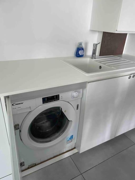 Charmant T3 Moderne Climatise Villeurbanne Exterior foto