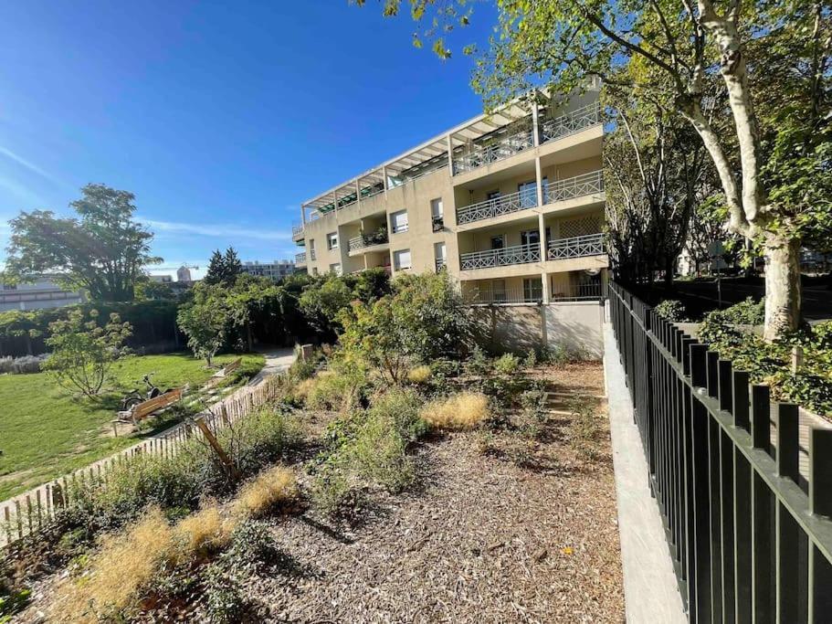Charmant T3 Moderne Climatise Villeurbanne Exterior foto
